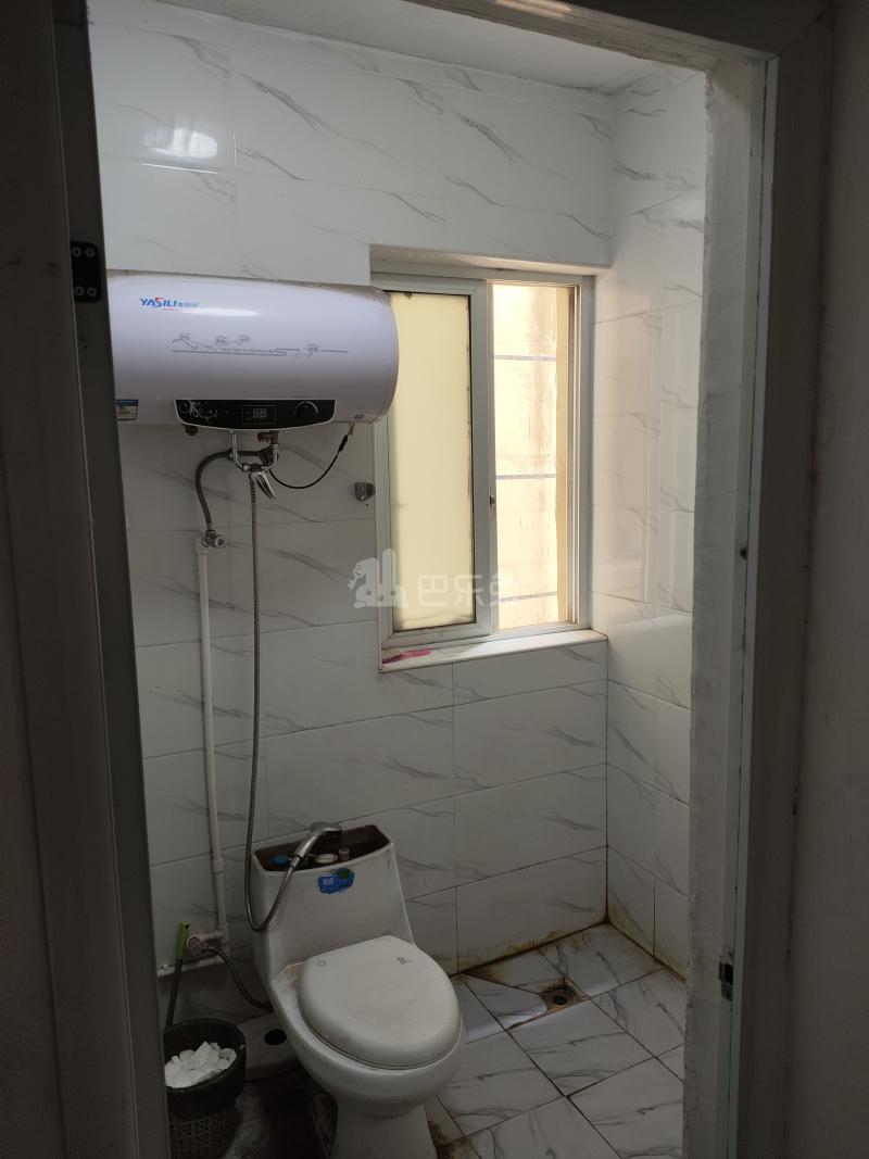 黄城花园西区7510100卫生间图6