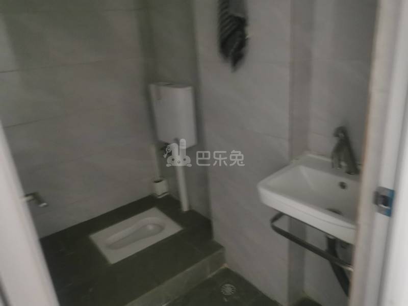 下元岗银星东街10号7511284卫生间图4