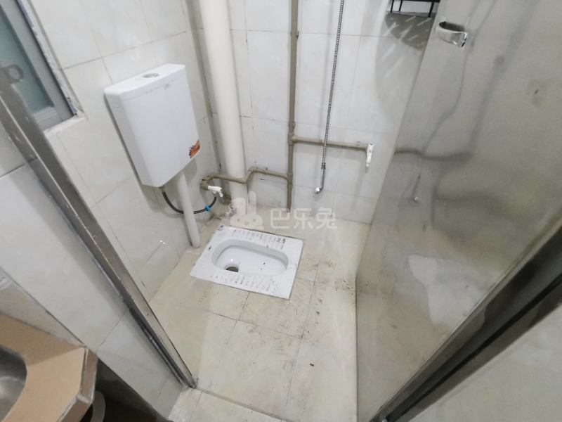 棠下岗元新村东六巷11号7522002卫生间图6