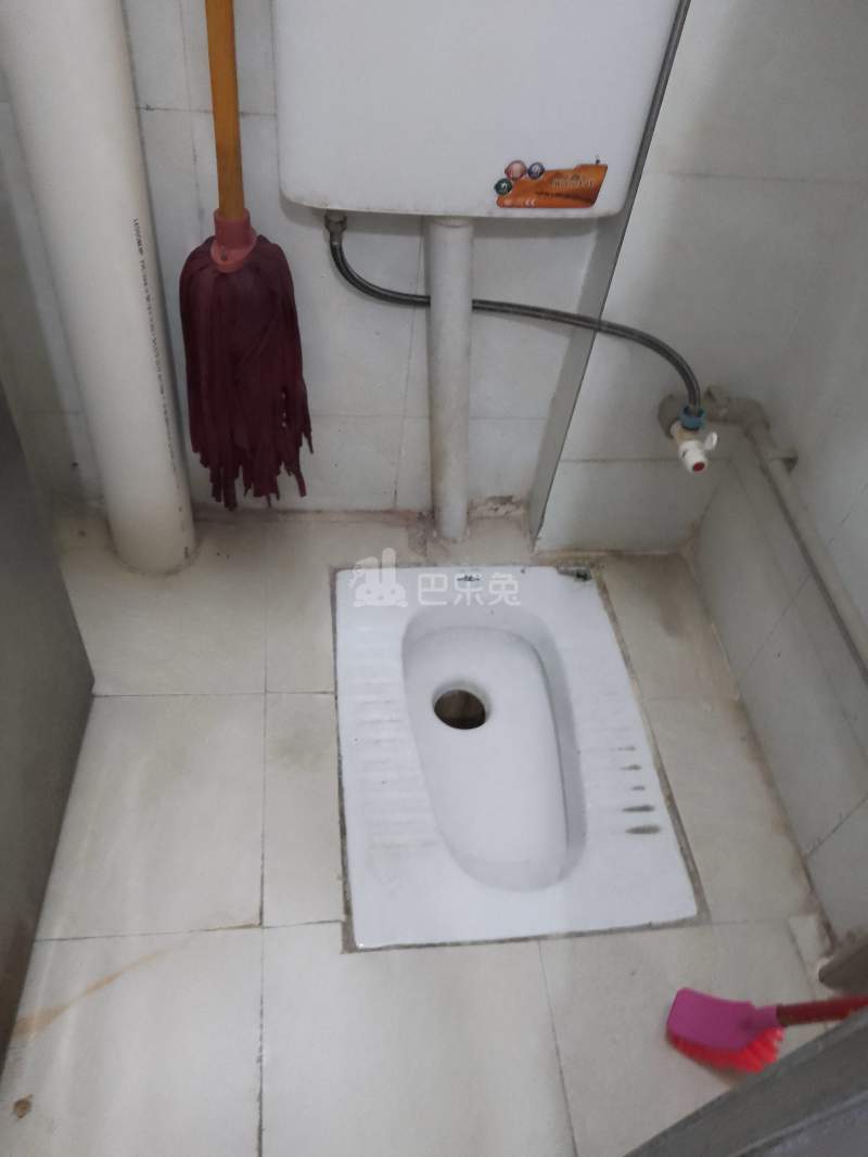 棠下岗元新村东六巷11号7522003卫生间图5
