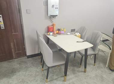 枣阳路530弄 2室1厅1卫