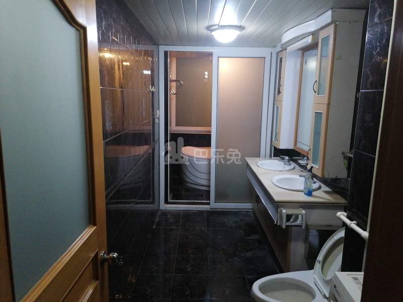 海鹏苑7527151卫生间图16