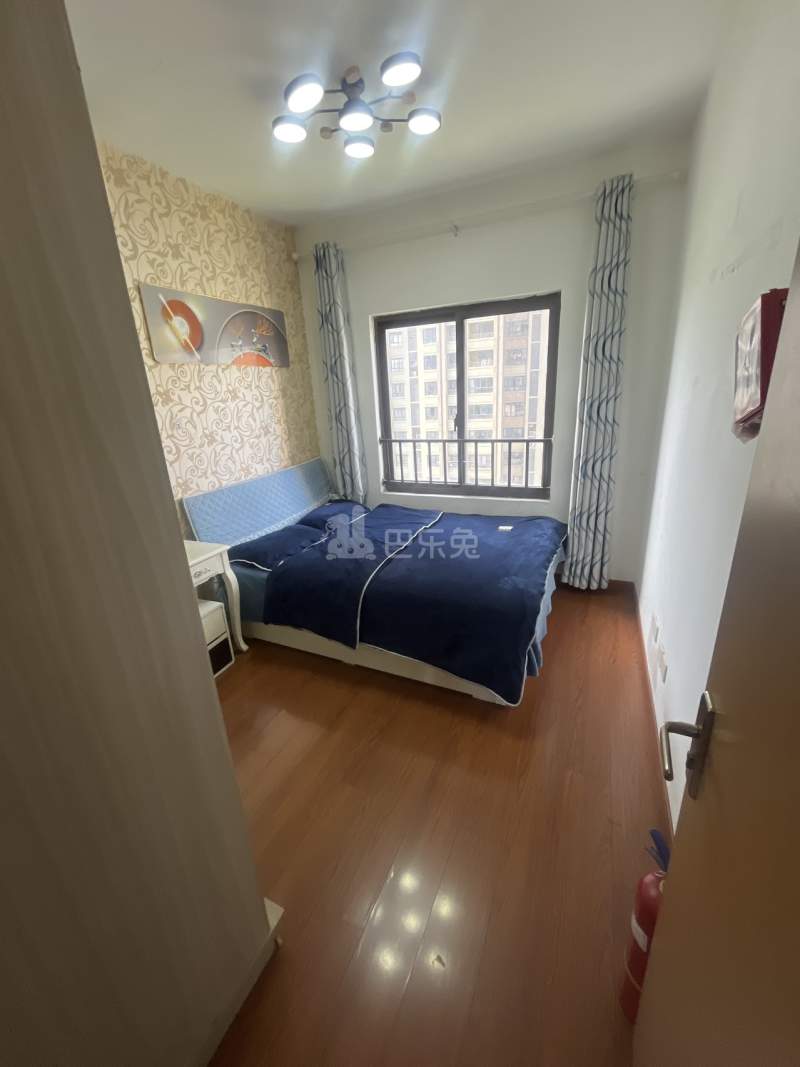 滨江裕花园7530953卧室图7