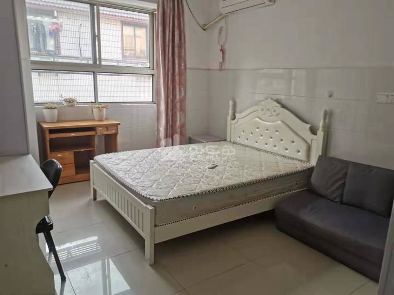 榴莲公寓（二联家园店）7533811卧室图4