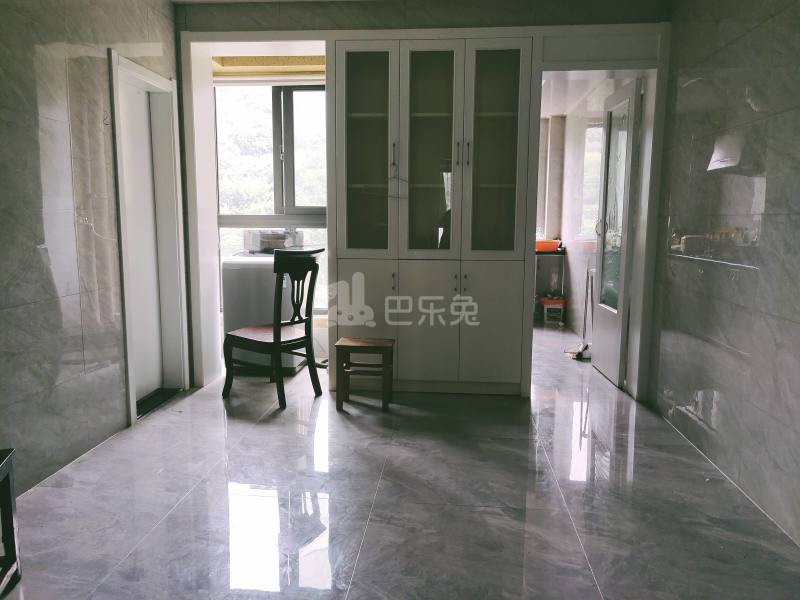 柳桥名城7533872客厅图8