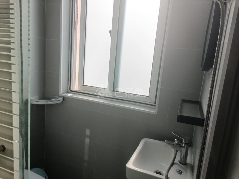 阳光城市家园7535587卫生间图5