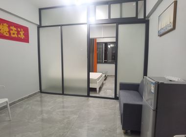 创华学生公寓 1室1厅1卫