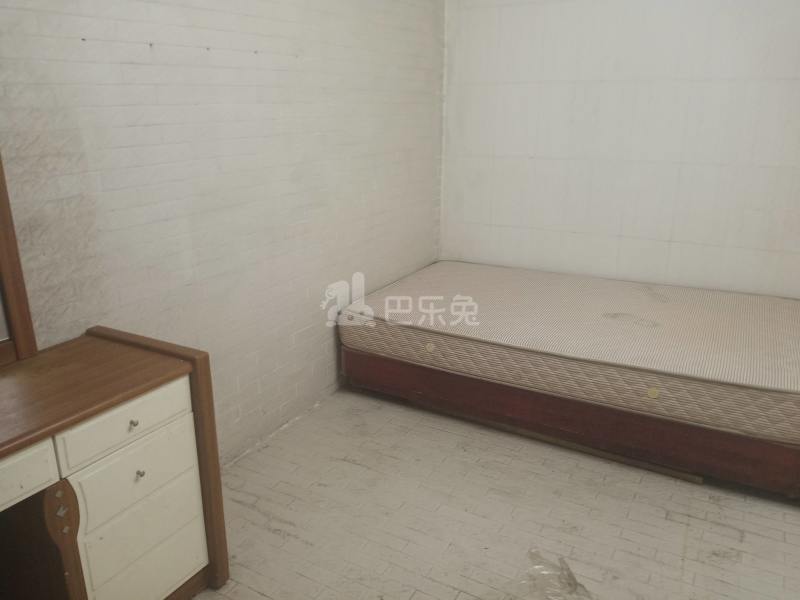 龙诚汇物业（龙洞村龙洞聚贤小区二巷9号）7546823卧室图1