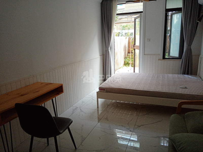 锦秋花园五期7572411卧室图0