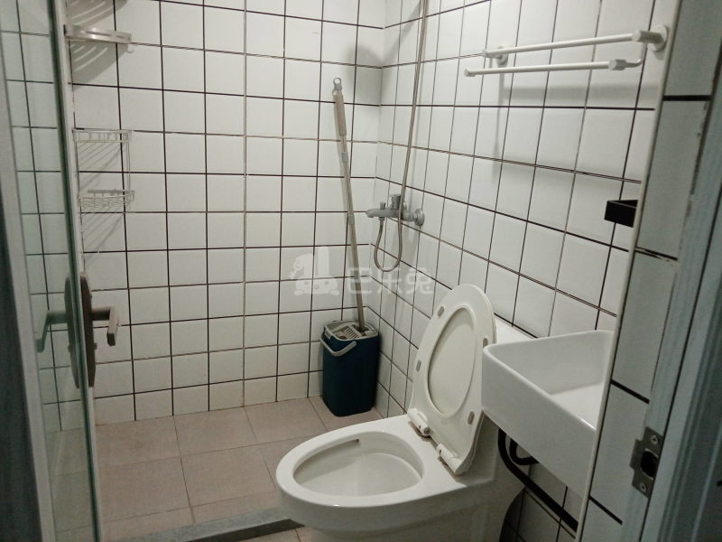 锦秋花园五期7572411卫生间图7