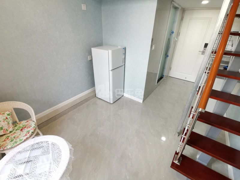 欧风花都7603752客厅图5