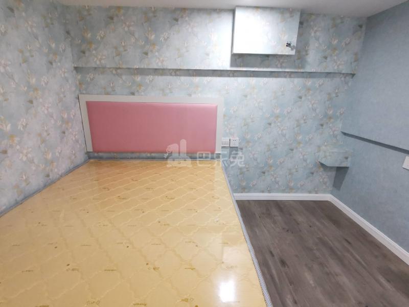 欧风花都7603752卧室图3