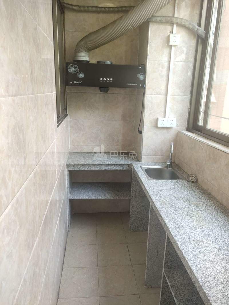 鹅掌坦西街21号7608805厨房图10