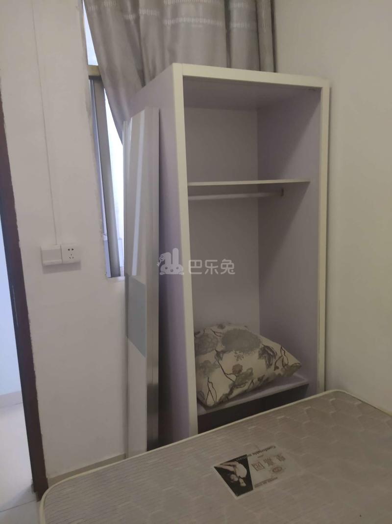 鹅掌坦西街21号7608805卧室图2