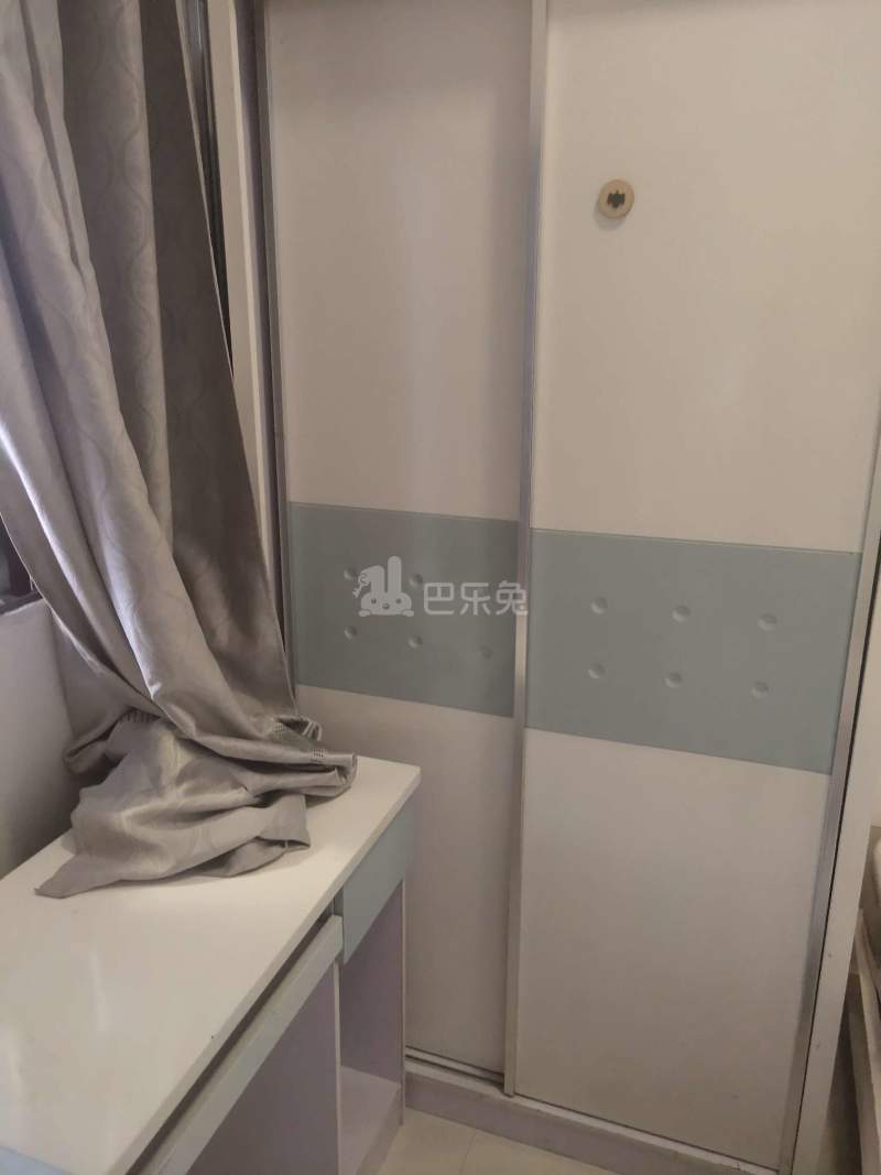 鹅掌坦西街21号7608805卧室图0