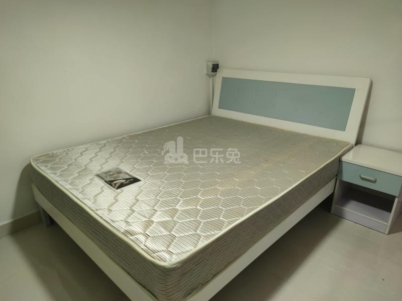 鹅掌坦西街21号7608811卧室图3