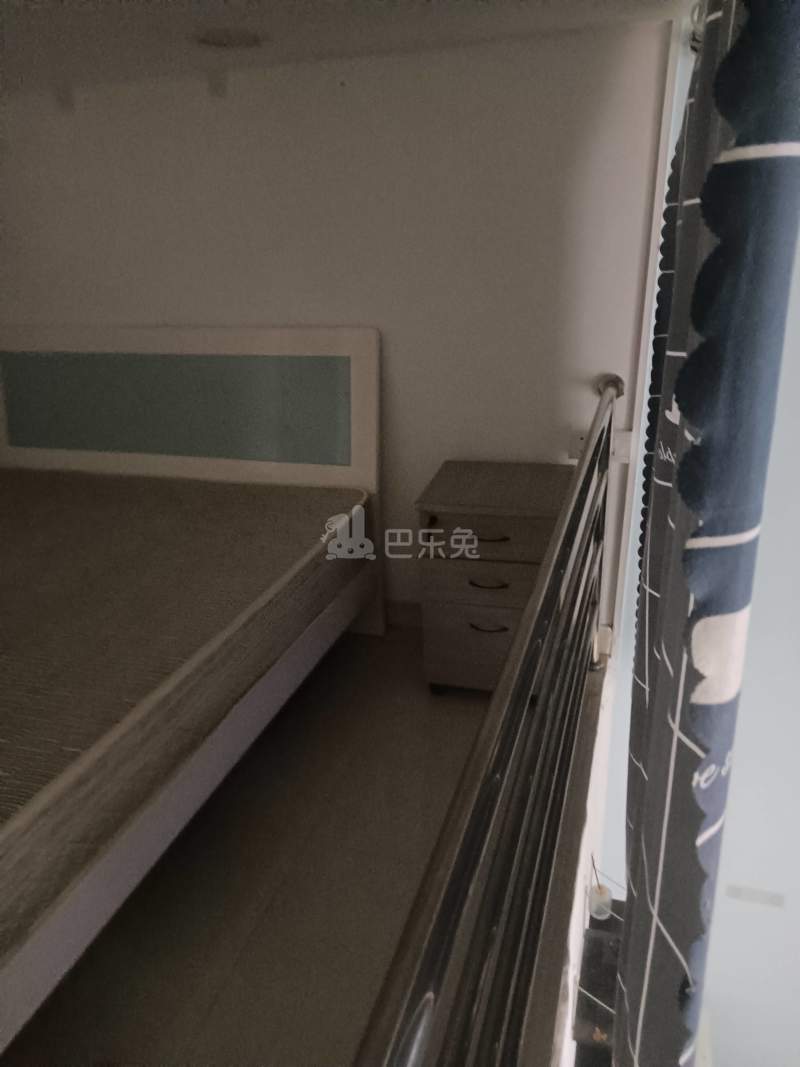 鹅掌坦西街21号7608821卧室图1