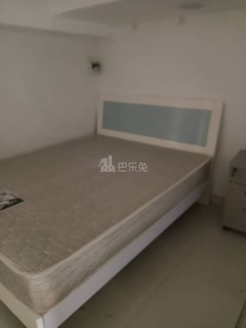 鹅掌坦西街21号7608821卧室图0