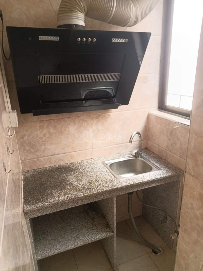 鹅掌坦西街21号7608821厨房图5