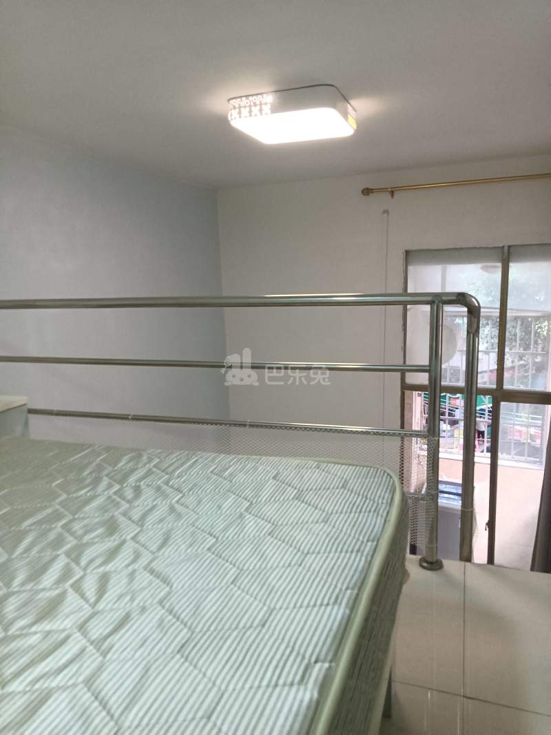 鹅掌坦西街21号7608824卧室图3