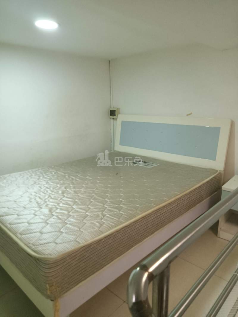 鹅掌坦西街21号7608824卧室图0