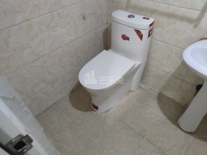 鹅掌坦西街21号7608837卫生间图6