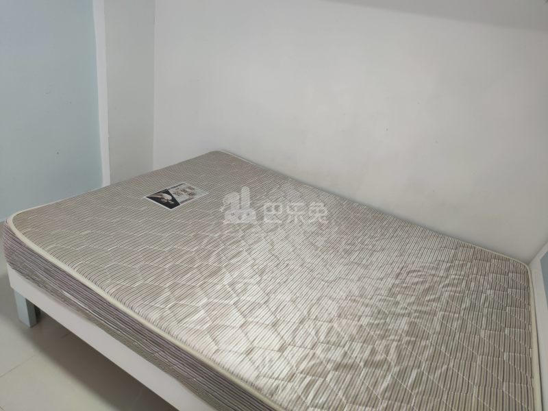 鹅掌坦西街21号7608837卧室图2