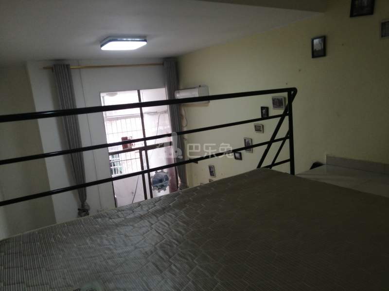 鹅掌坦西街21号7608873卧室图3