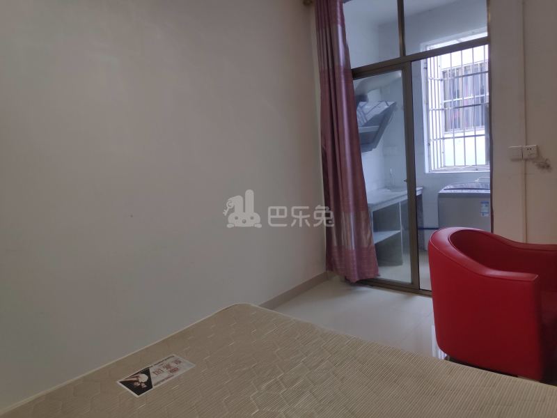 鹅掌坦西街21号7608895卧室图2