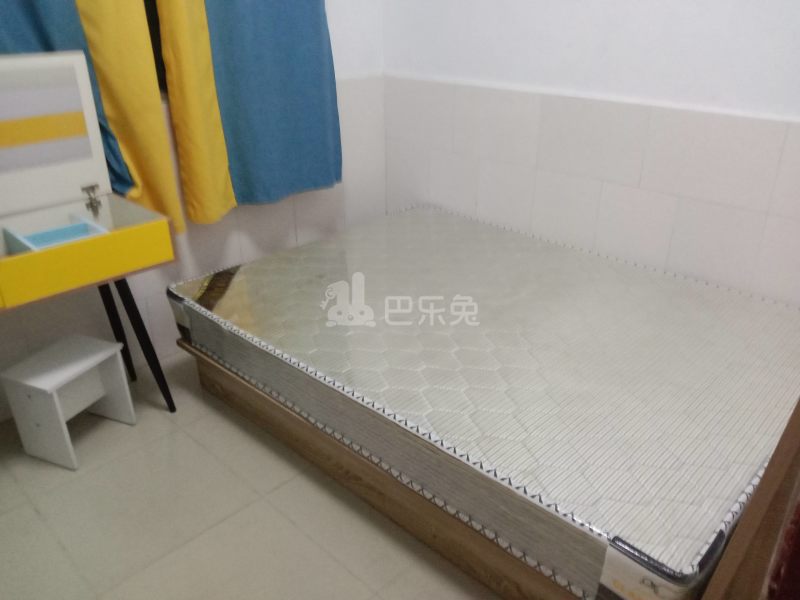 鹅掌坦西街92号7608931卧室图0