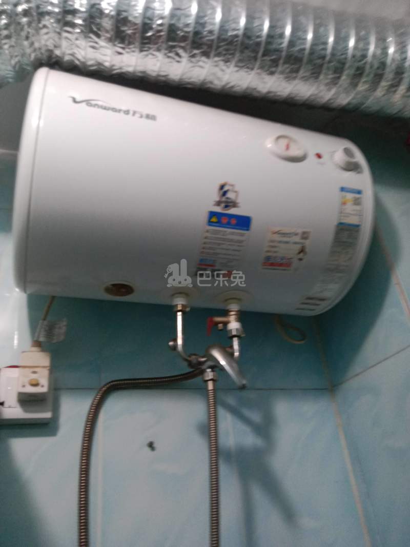 鹅掌坦西街92号7608931卫生间图8