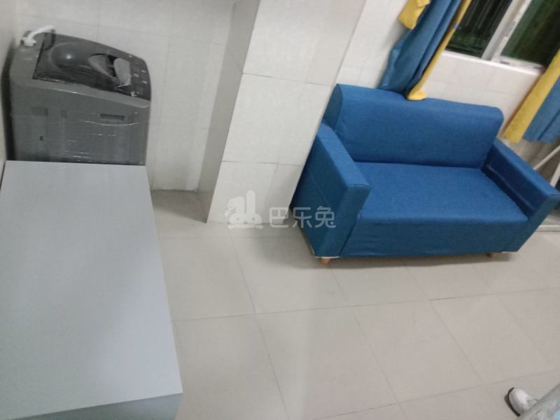 鹅掌坦西街92号7608931客厅图4