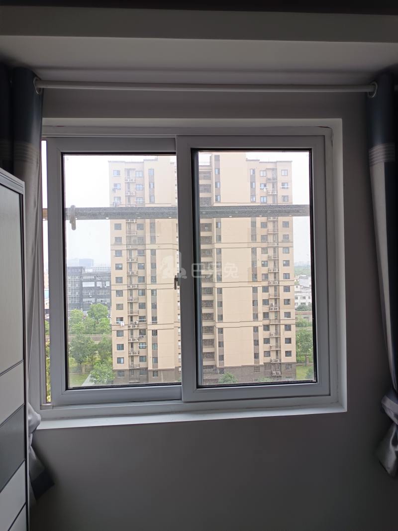 君莲闵都雅苑7611711卧室窗户图19