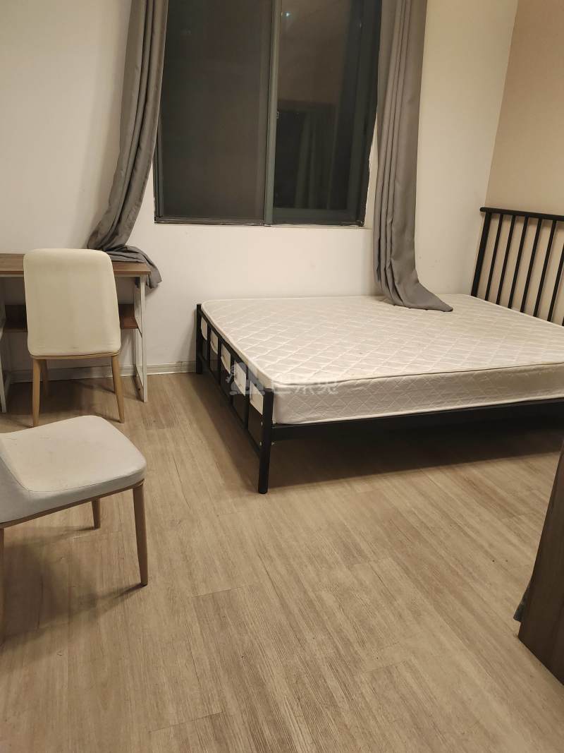 绿波景园7652437卧室图4