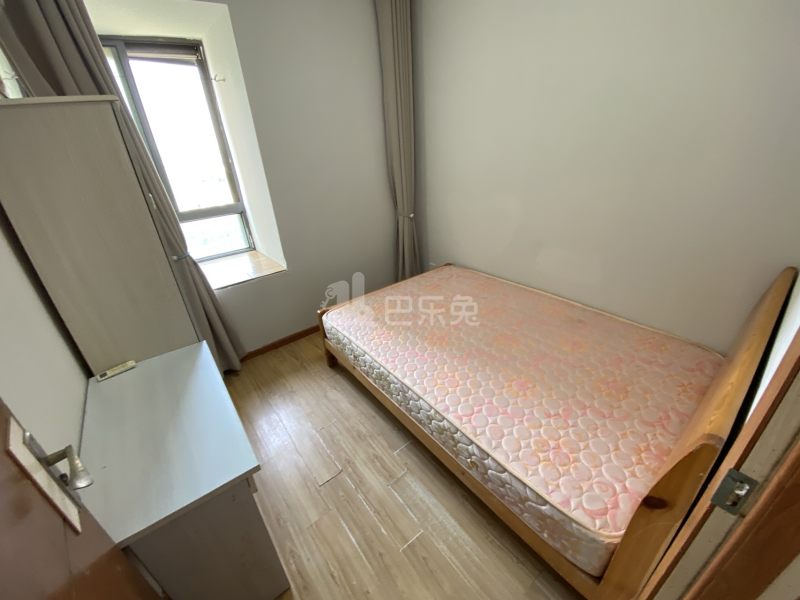 鑫苑国际城市花园7652946卧室图6