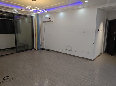 江凌苑 3室2厅1卫