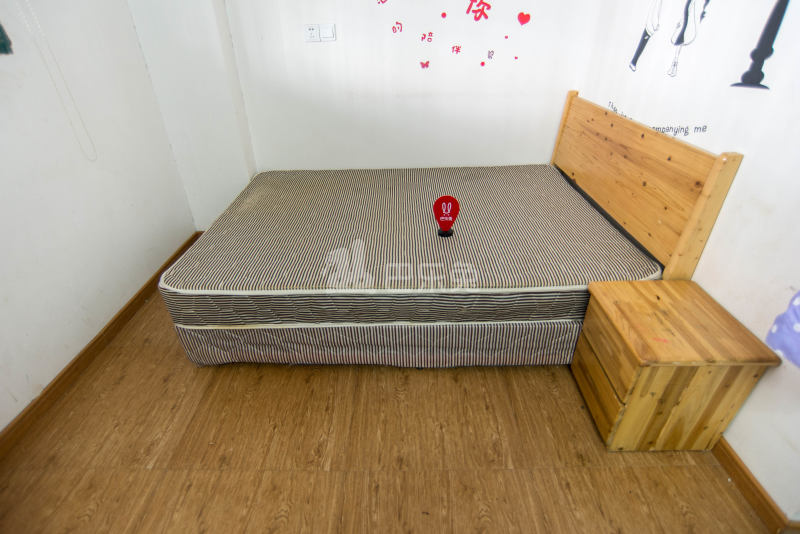 松江区商业广场765159卧室图0