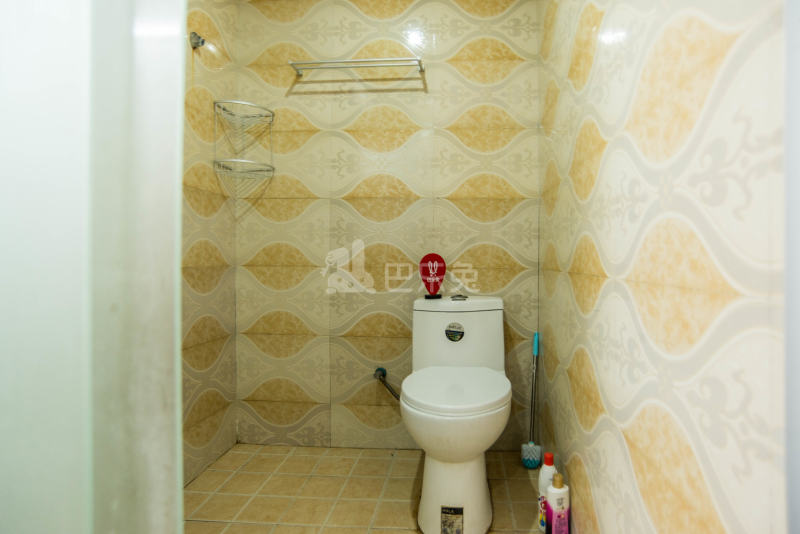 松江区商业广场765159卫生间图17