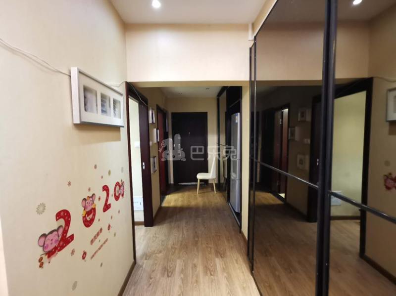 丽江锦庭7672493客厅图1