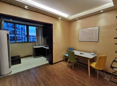 丽江锦庭 1室1厅1卫