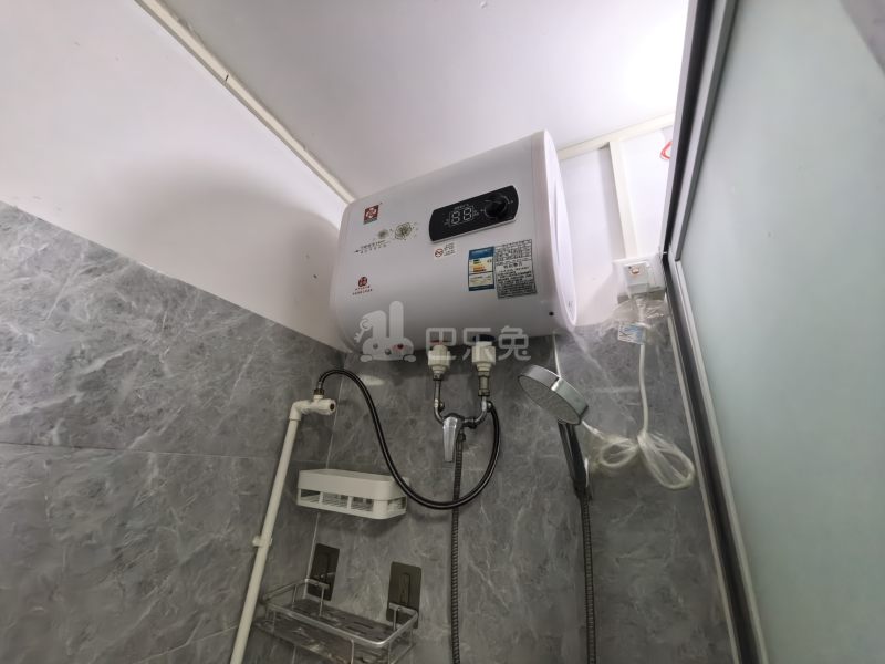 松坪山科苑新区7680188卫生间图10