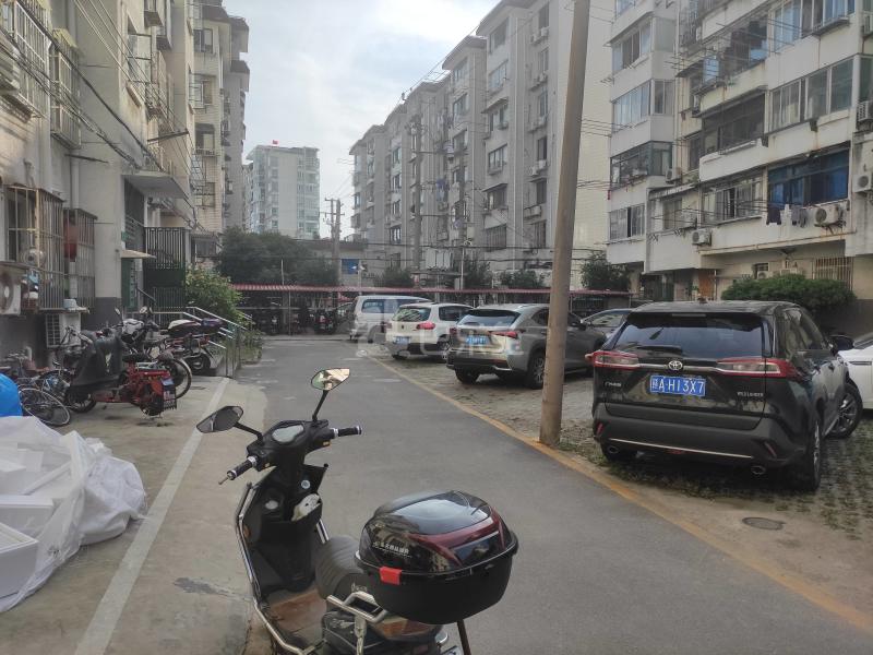 宝隆新村东区7681778周边环境图8