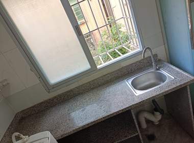 礼村中路五巷12号 