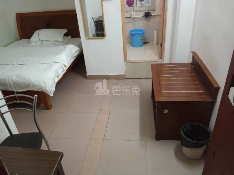 龙洞南门头一巷4号7716674卧室图8