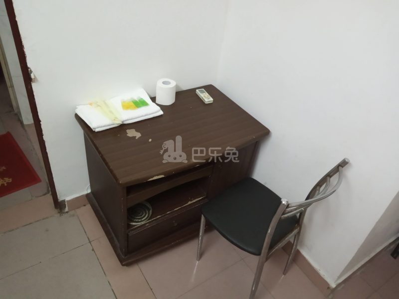 龙洞南门头一巷4号7716674卧室图6