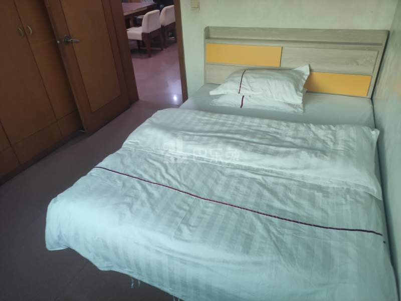 龙洞环村南街25号7716701卧室图0