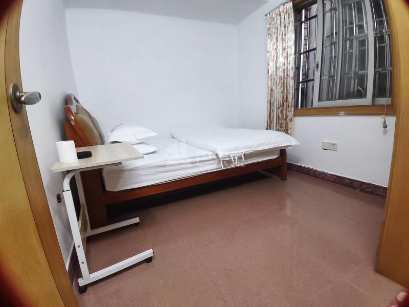 龙洞环村南街25号7716703卧室图0