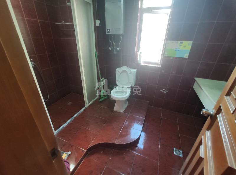 海伦大厦7717303卫生间图11