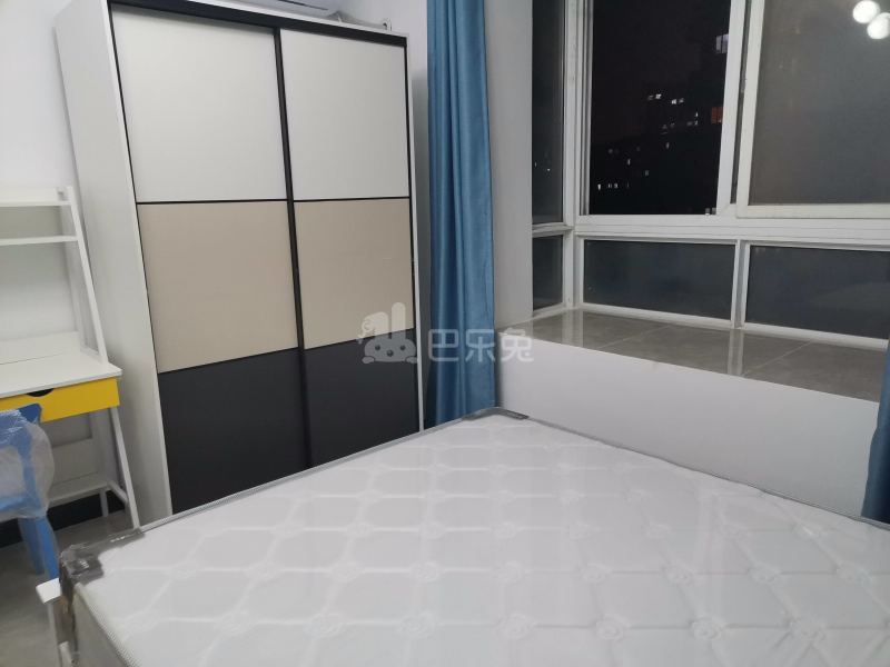 新顾村大家园D区7718700卧室图4