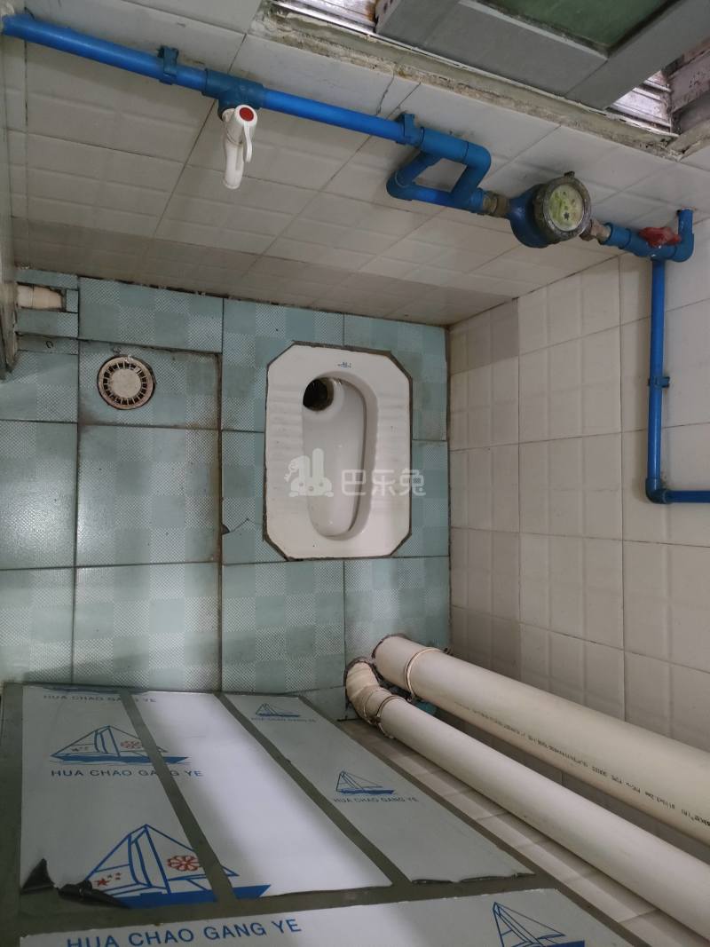 黄村莲溪里大街三横3号7742526卫生间图6